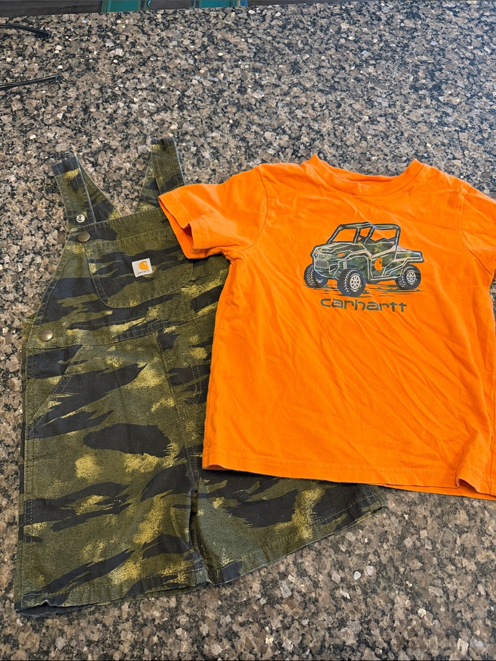 Carhartt Orange Graphic Tee with Green Camo Overall shorts